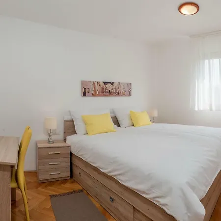 Bella Apartment *